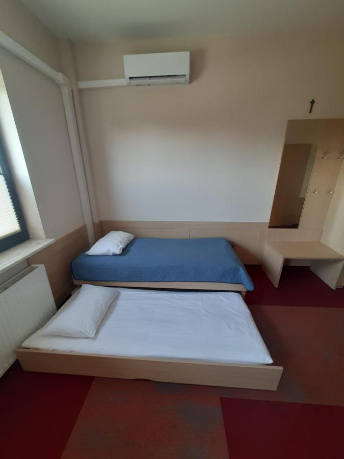 Centrum Misji Afrykanskich - Centrum Hotelowo-Konferencyjne Borzecin Duzy Zewnętrze zdjęcie